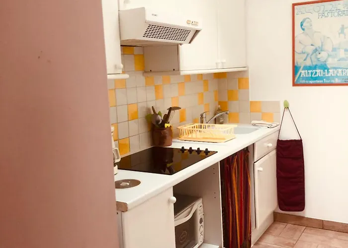 Hébergement de vacances Maisonnette Studio Centre De St Jeanpied De Port *